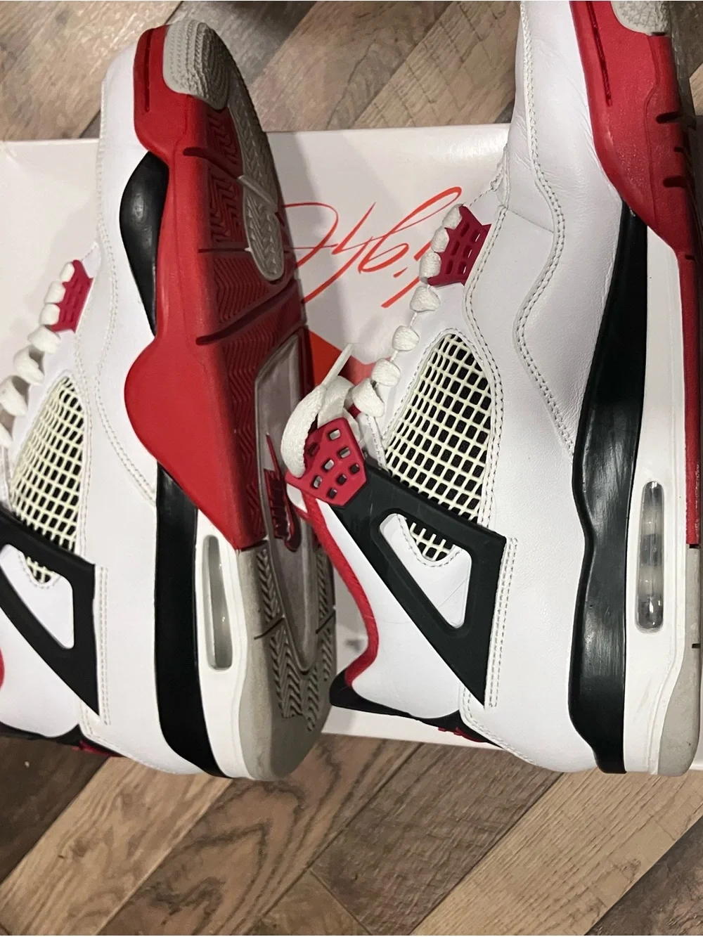 Jordan Air Jordan 4 Retro Fire Red White/Red/Black Sneakers - Size 10